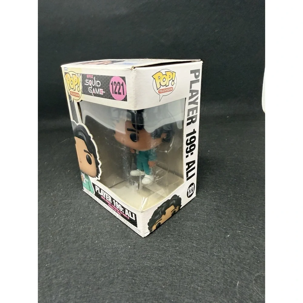 Funko Pop & Collectibles Lot Red Hood Squid Game Naruto Overwatch Star Wars